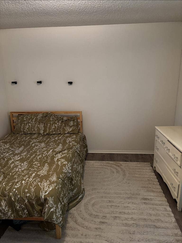 Looking for Respectful Roommate