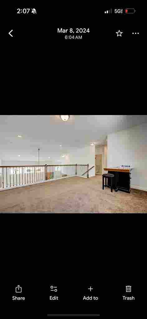 Charming furnished room for rent