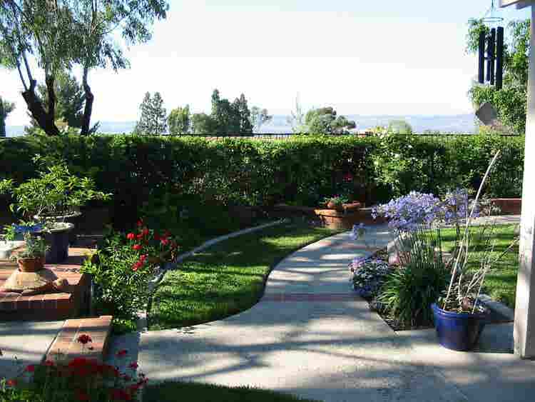 Two Rooms Available in Anaheim Home