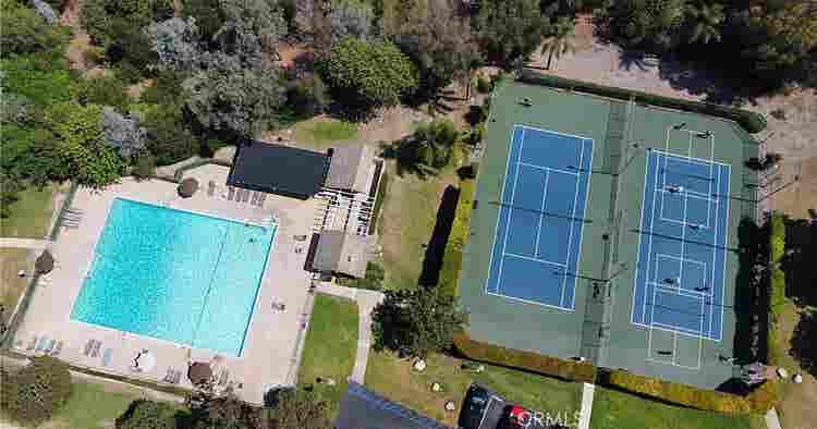 Two Rooms Available in Anaheim Home