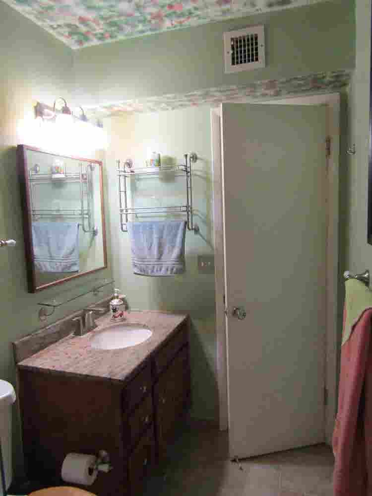 Frnished Bdrm & Privt Bath/2 Lvl TH