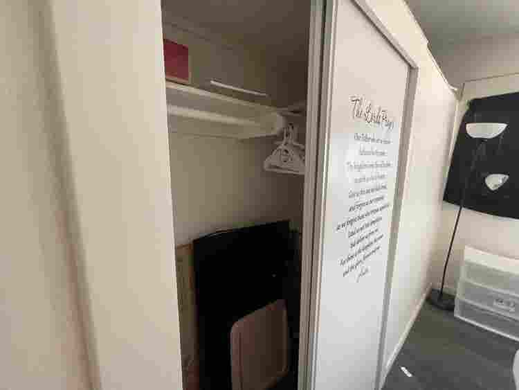 ROOM FOR RENT