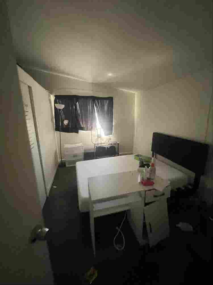 ROOM FOR RENT