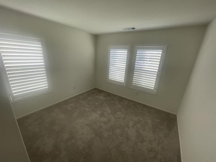 New Victorville Home room for rentt