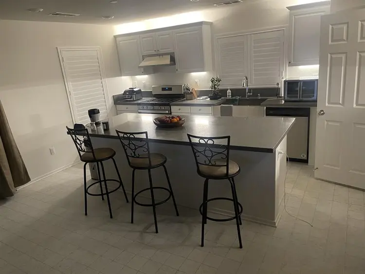 New Victorville Home room for rentt