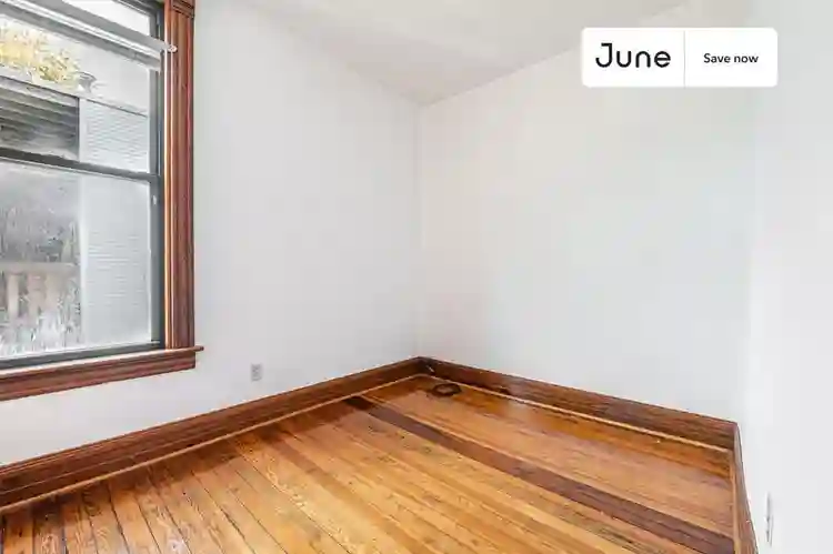 1 BR in Chicago