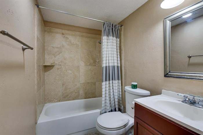 Room for rent in a house