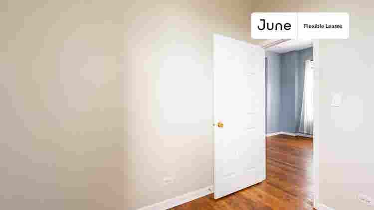 3 BR in Chicago