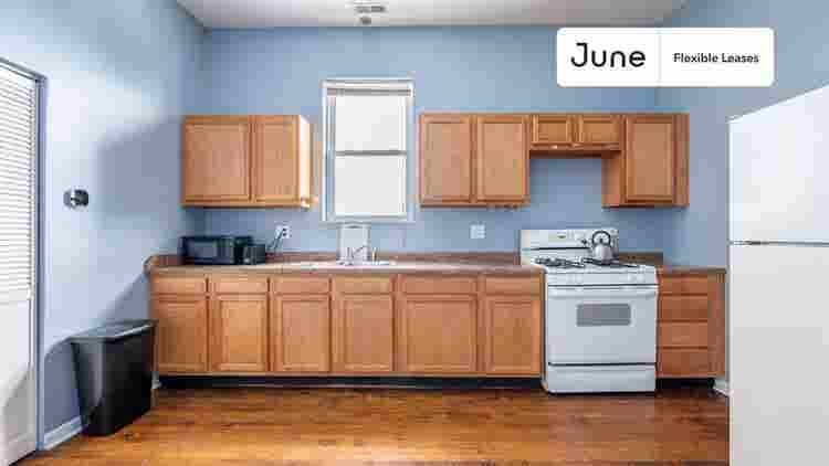 3 BR in Chicago