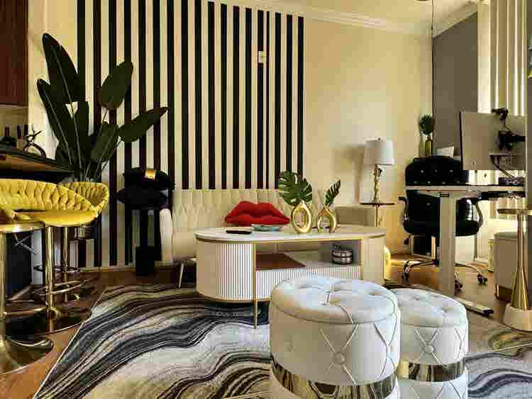 Penthouse Studio Lease Takeover