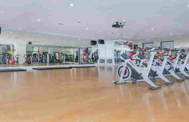Penthouse Studio Lease Takeover