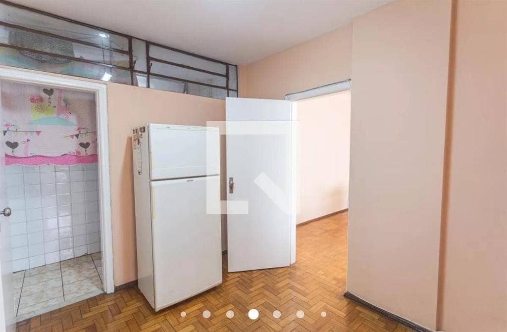 Alugo vaga em quarto feminino