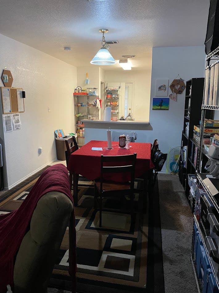 Single Room 4 Rent in Townhome