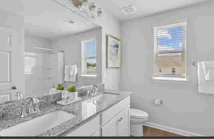 Brand New 
Townhome Room for Rent