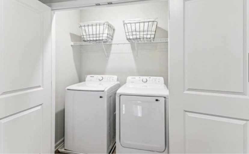 Brand New 
Townhome Room for Rent