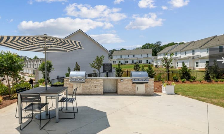 Brand New 
Townhome Room for Rent