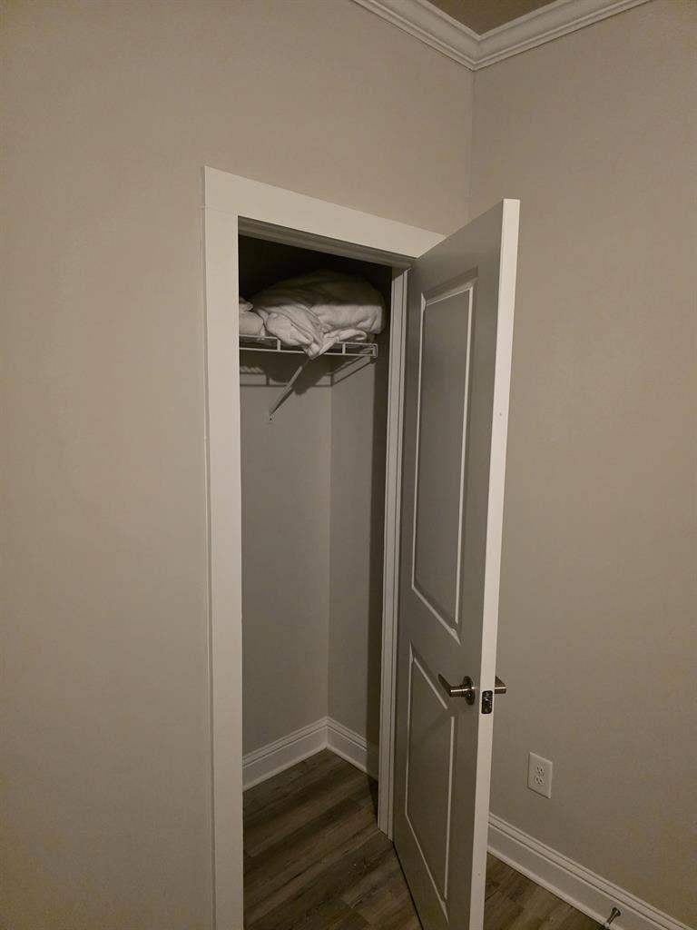 2 rooms available in Decatur