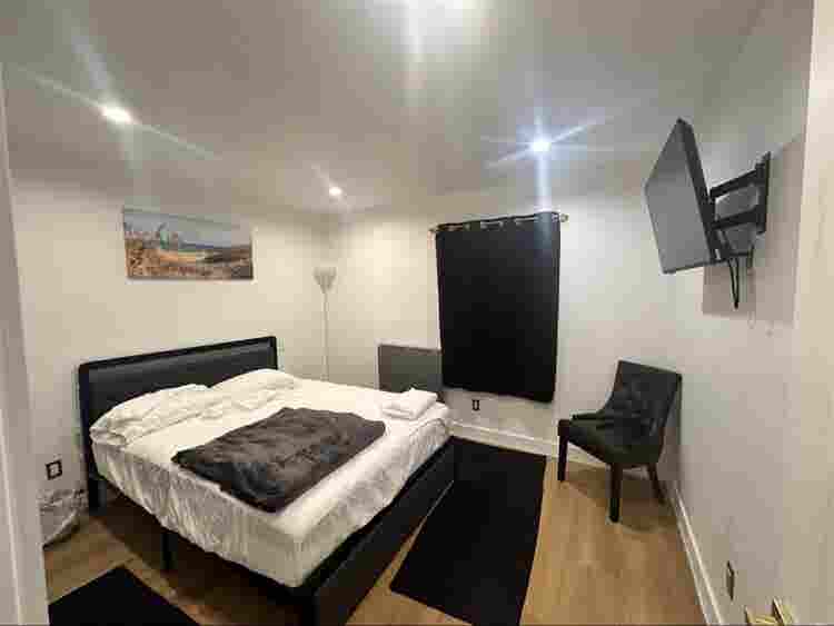 Room available in Long Beach
