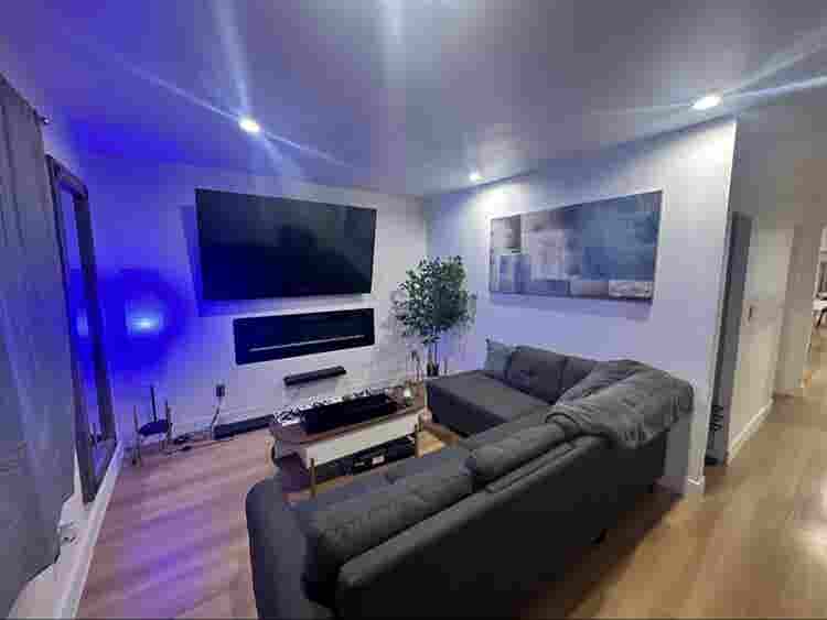 Room available in Long Beach