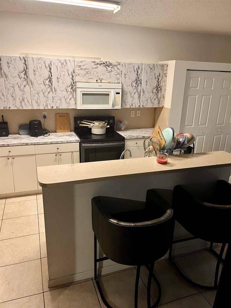 Cozy, furnished bedrooms for Rent
