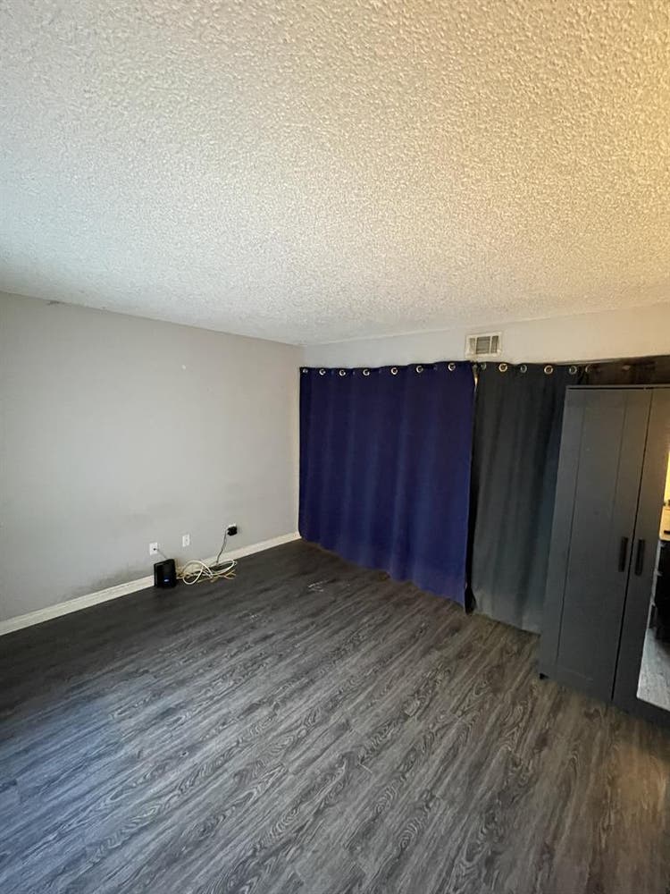 $, Utilities Included, Private B