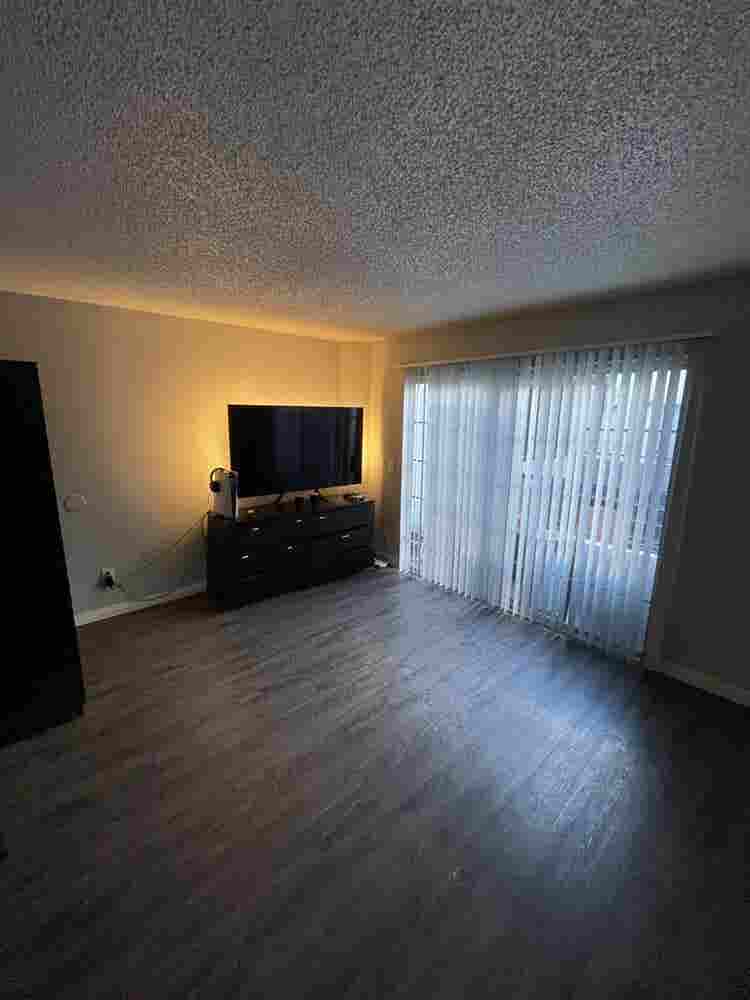 $, Utilities Included, Private B