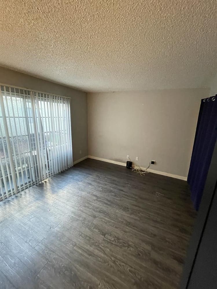 $, Utilities Included, Private B