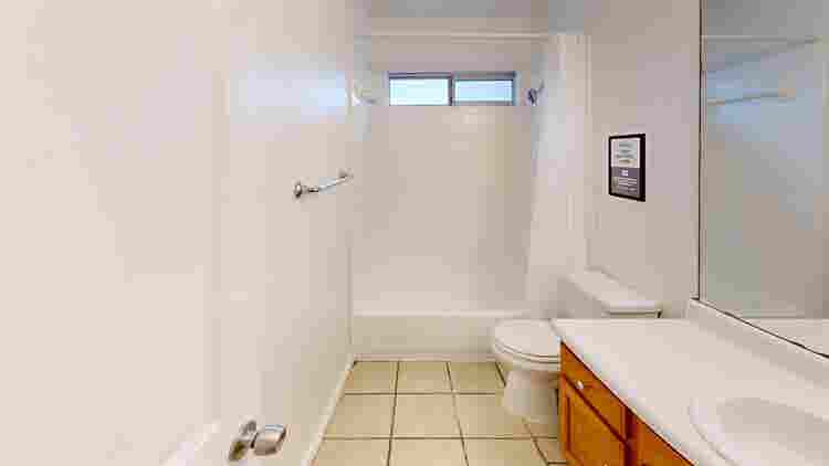 1 BR in Austin