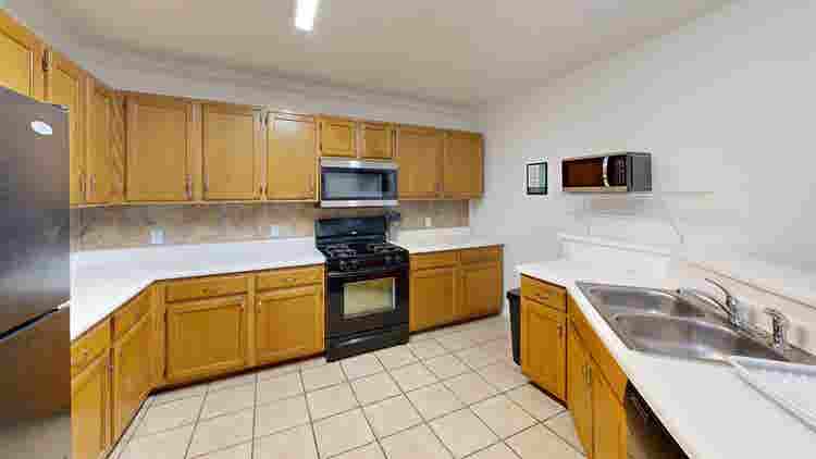 1 BR in Austin