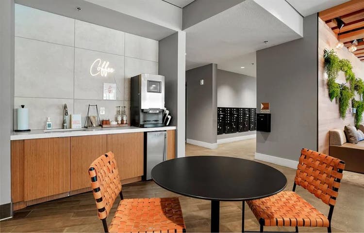 2-Bed in Boulder at halfrental pric
