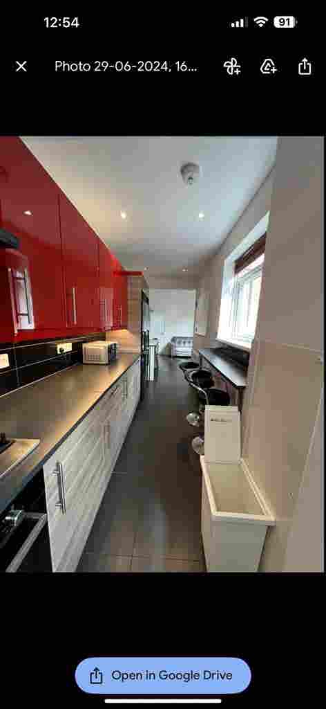 Flatmate needed