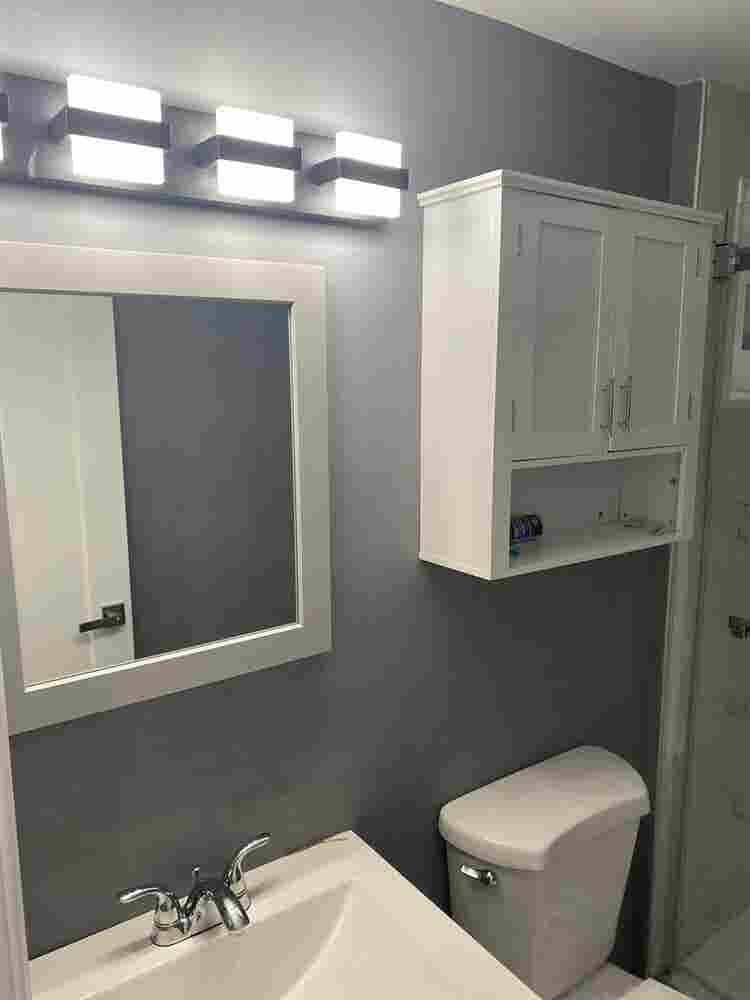 Private Basement Unit w/ Full Bath