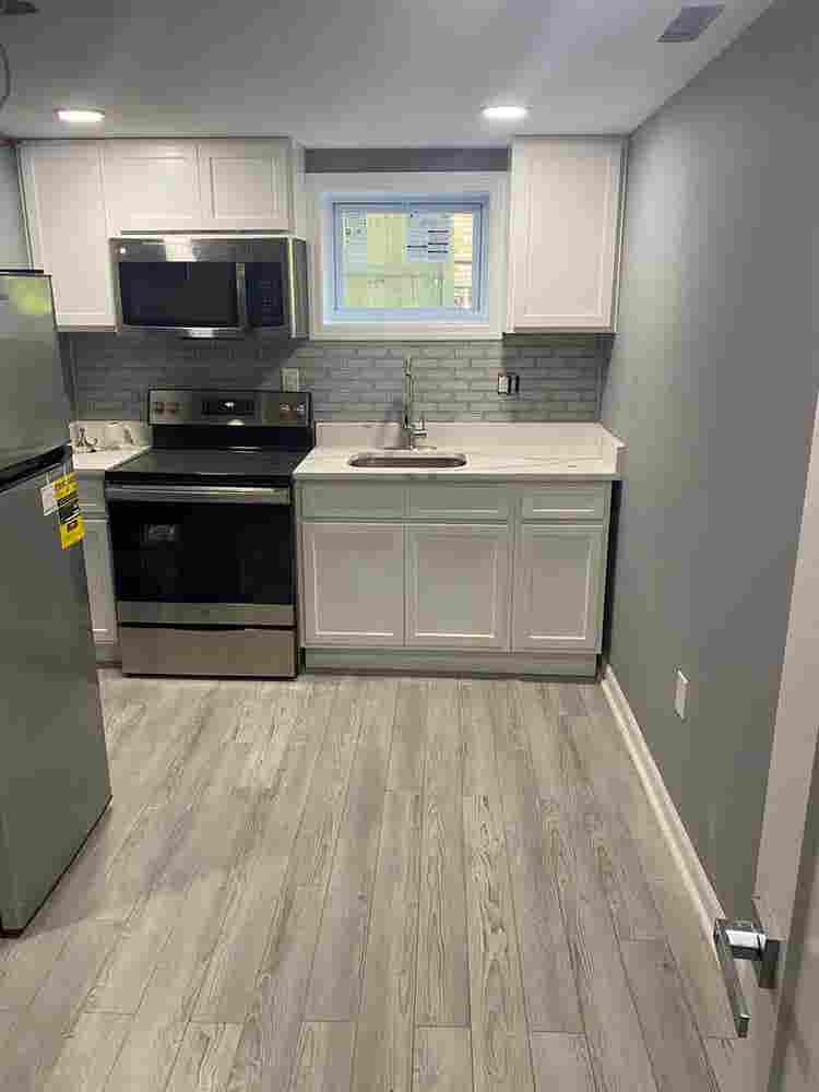 Private Basement Unit w/ Full Bath
