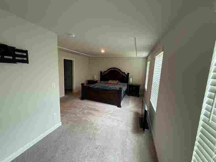 5 BR in Huntersville