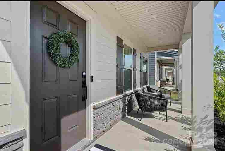 5 BR in Huntersville