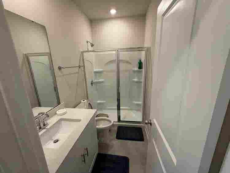 5 BR in Huntersville