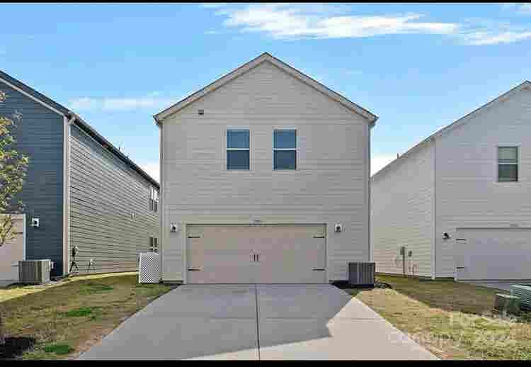 5 BR in Huntersville