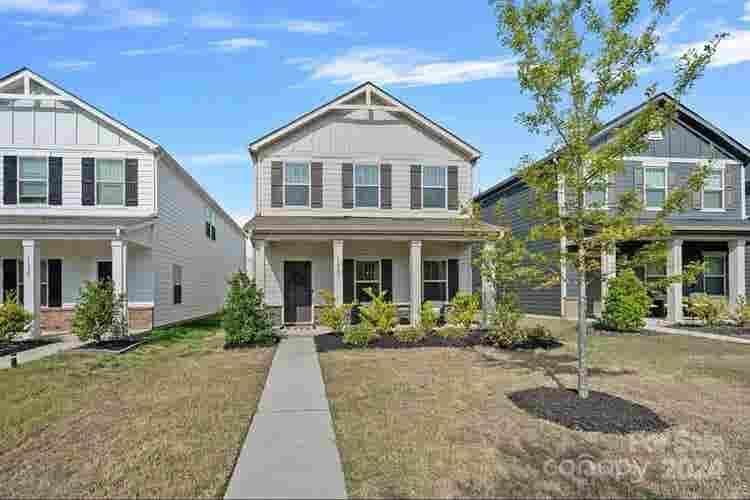 5 BR in Huntersville