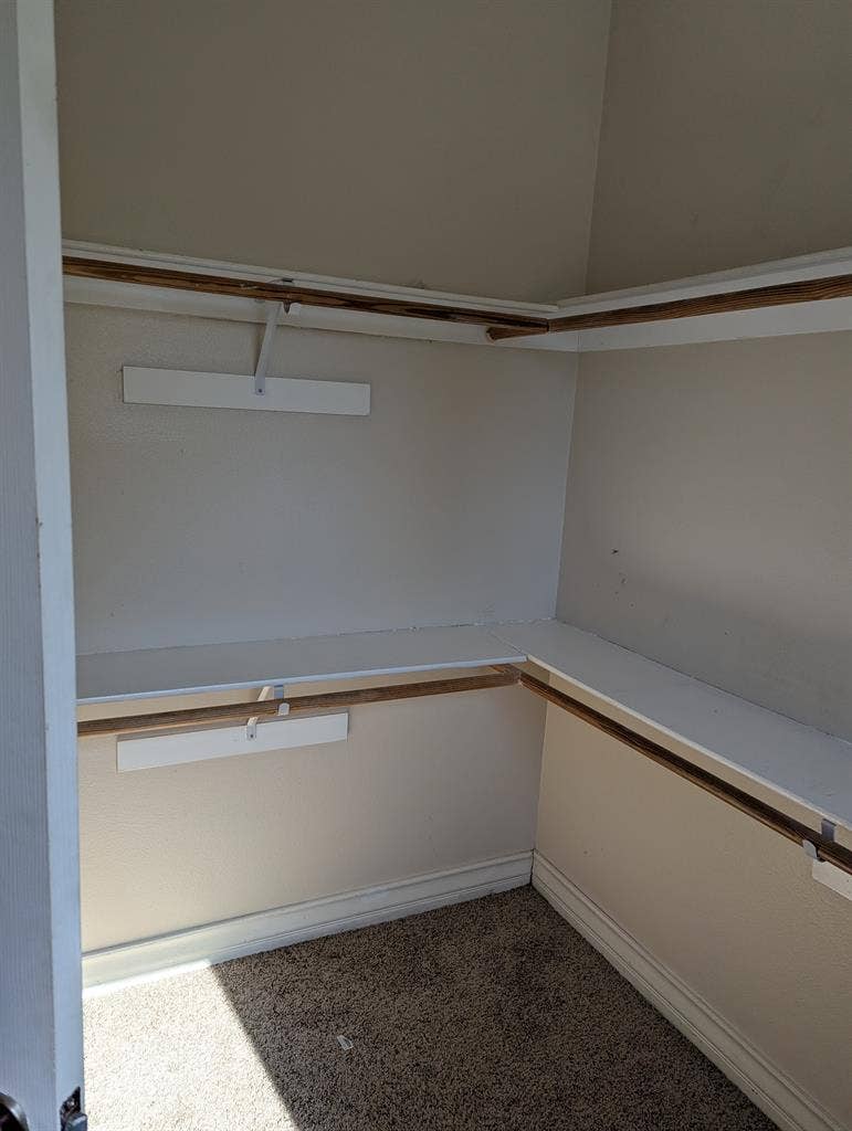 Master bedroom- Utilities included
