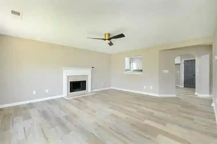 6 BR in Decatur
