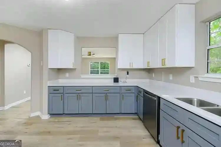6 BR in Decatur