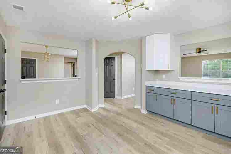 6 BR in Decatur