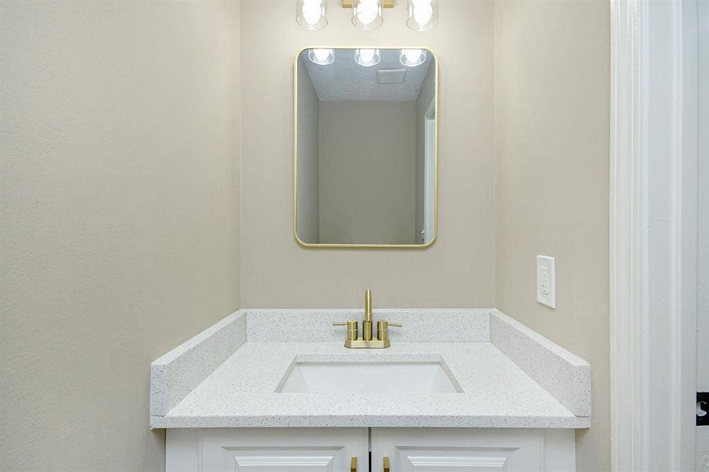 6 BR in Decatur