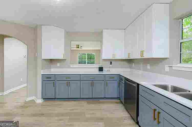 6 BR in Decatur