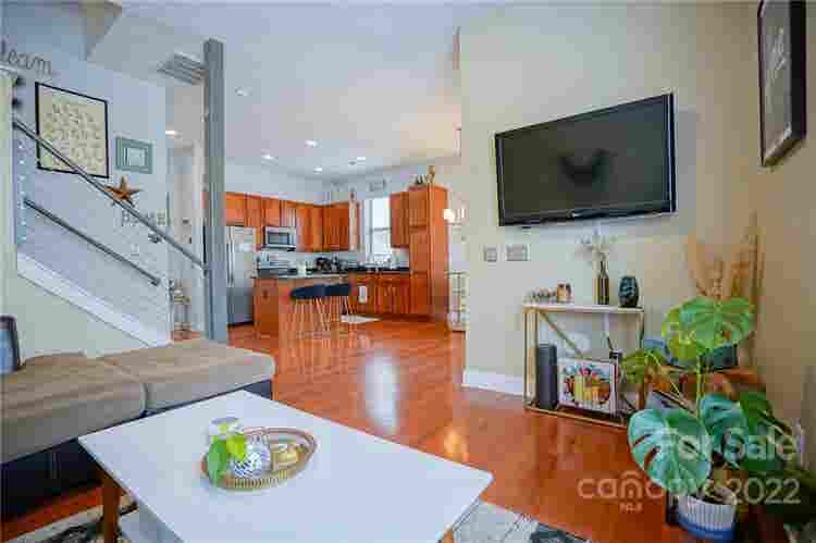 3 BR in Charlotte