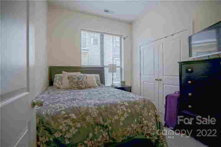 3 BR in Charlotte