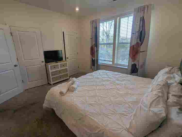 3 BR in Charlotte