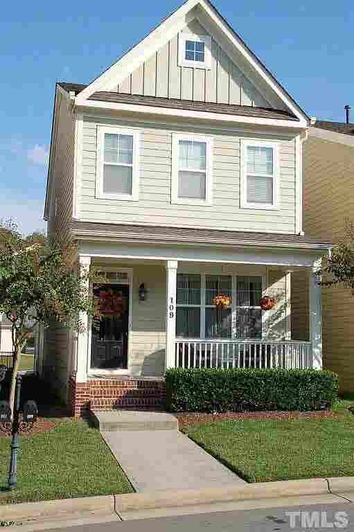 3 BR in Apex