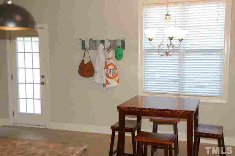 3 BR in Apex