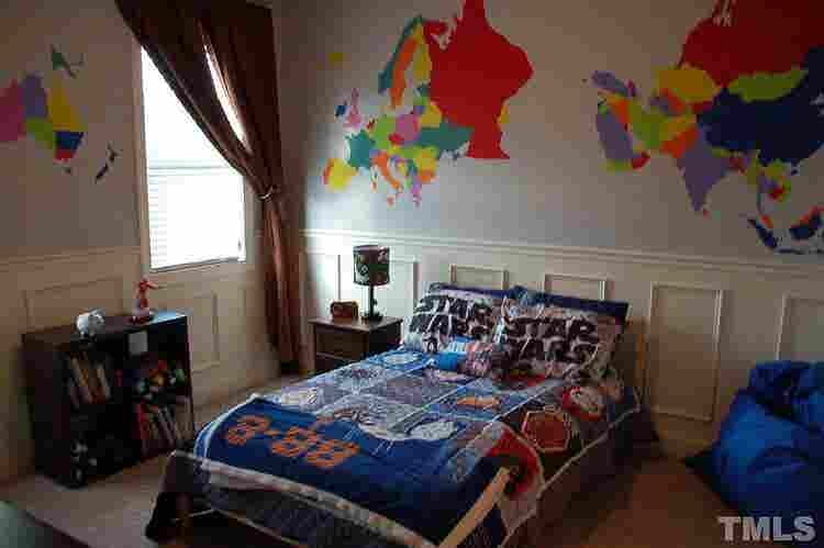 3 BR in Apex